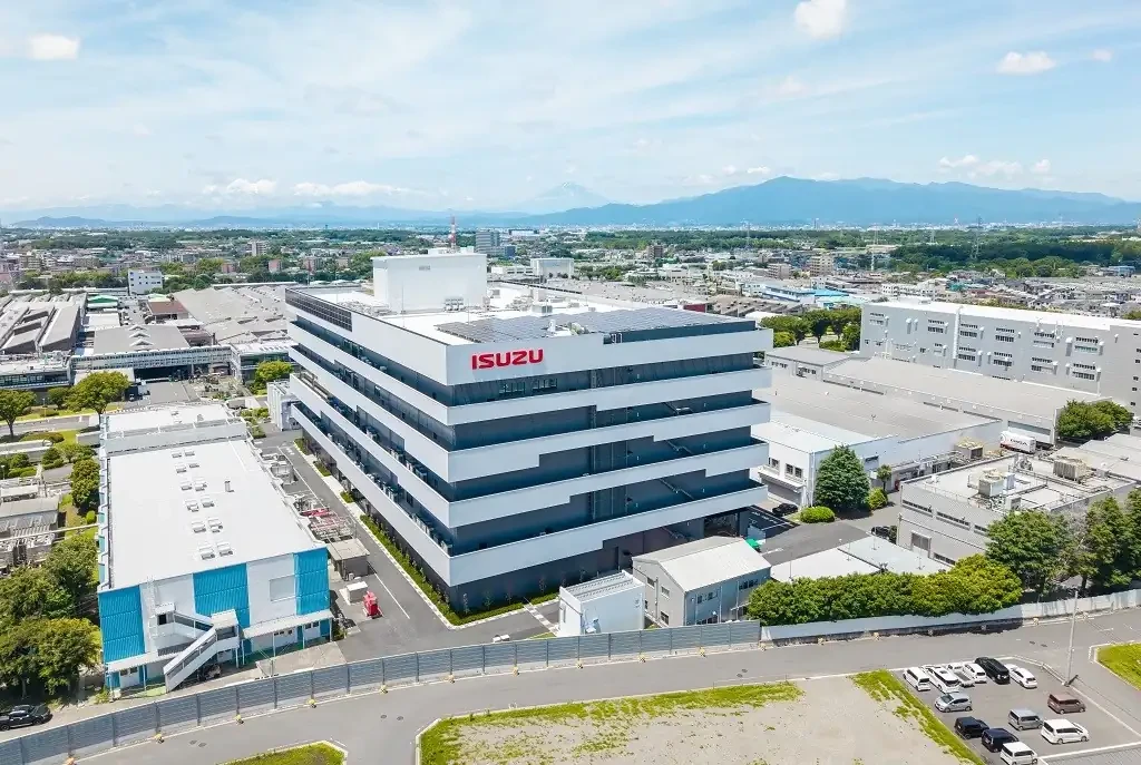 Isuzu Motors відкрила передовий центр розробки електромобілів